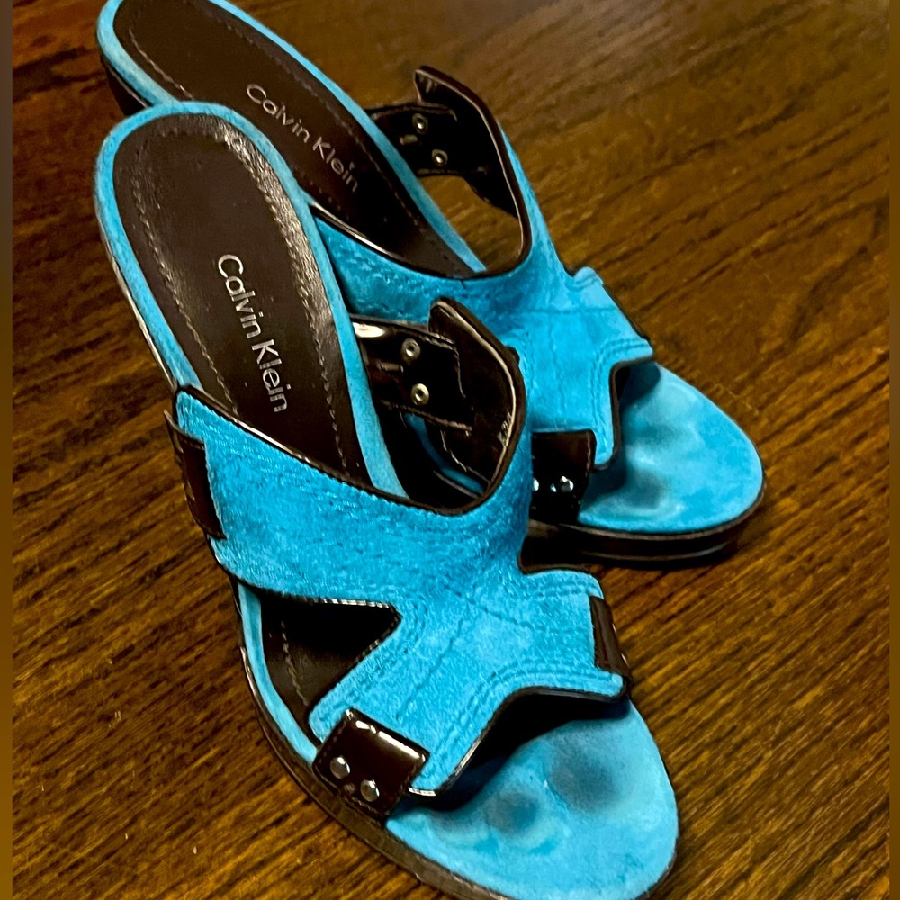Wedge Calvin Klein Turquoise Blue suede Shoes  worn 3 times SZ 6.5 4 inch heel